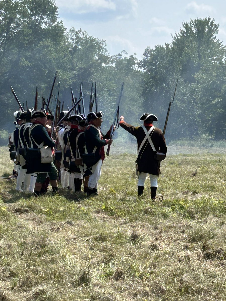 The @FirstNHRegiment had the pleasure of attend the Annual Redcoats and Rebels at @oldsturbridge this past weekend! Had a wonderful time thank you everyone who participated and the spectators, #LivingHistory #AmericanHistory Huzzah Huzzah Huzzah!