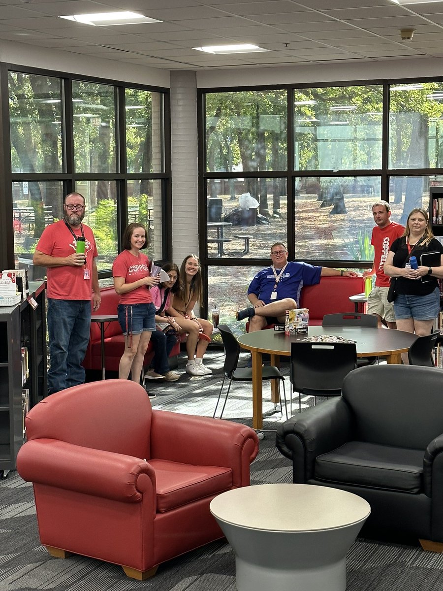 Melisa MacMillan tweet media