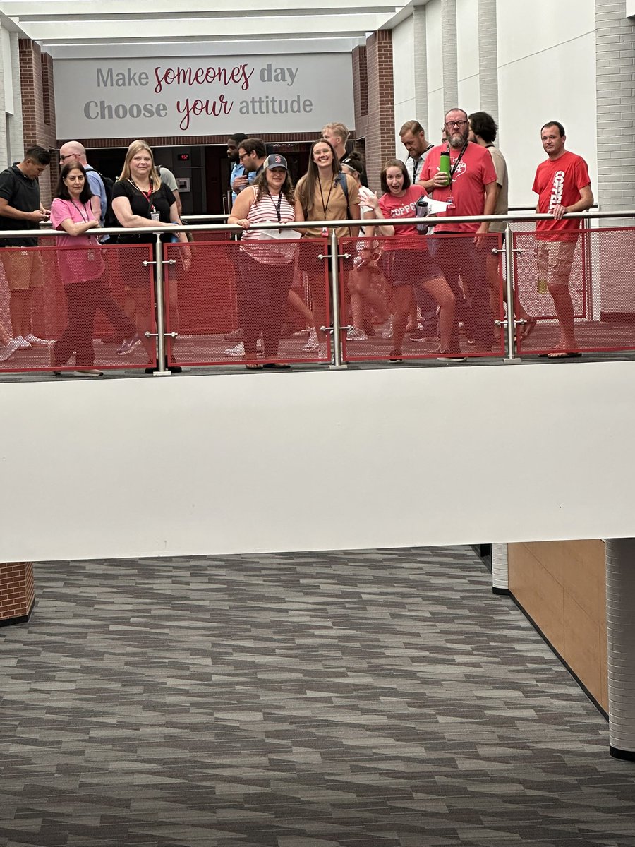 Melisa MacMillan tweet media