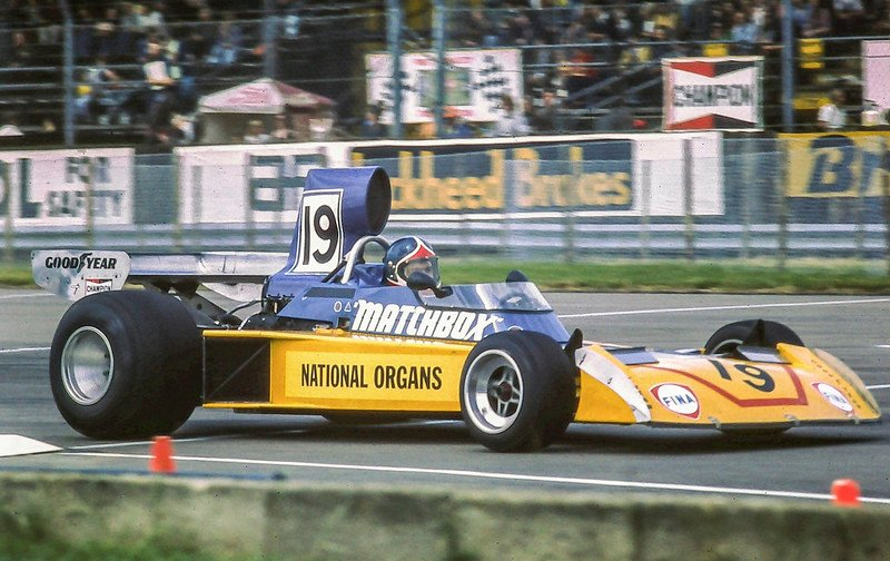 AutoTradition's tweet photo. Tim Marshall photo of Dave Morgan in the Surtees at @SilverstoneUK @BRDCSilverstone in 1975 for the British Grand Prix. Dave born on this day in 1944 (died 2018) #DaveMorgan #British #RaceinPeace #TeamSurtees #Matchbox #Surtees #F1 https://t.co/3fEih8nggu