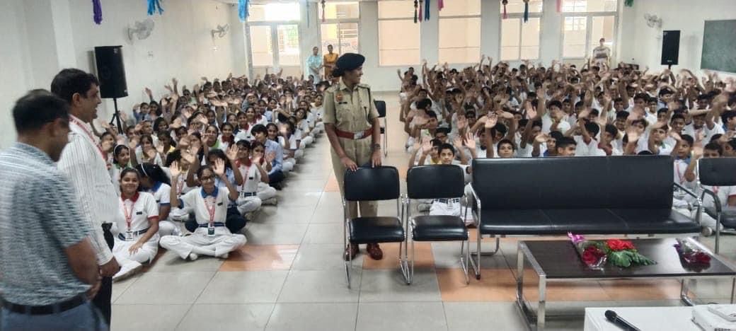 NarnaulP's tweet photo. #cybercrimeawarenessprogram
#cybersecuritytips
#cybersafety
@cmohry @anilvijminister @DGPHaryana @IGP_SouthRange @police_haryana @SCBHaryana https://t.co/lDK7s5I8F2