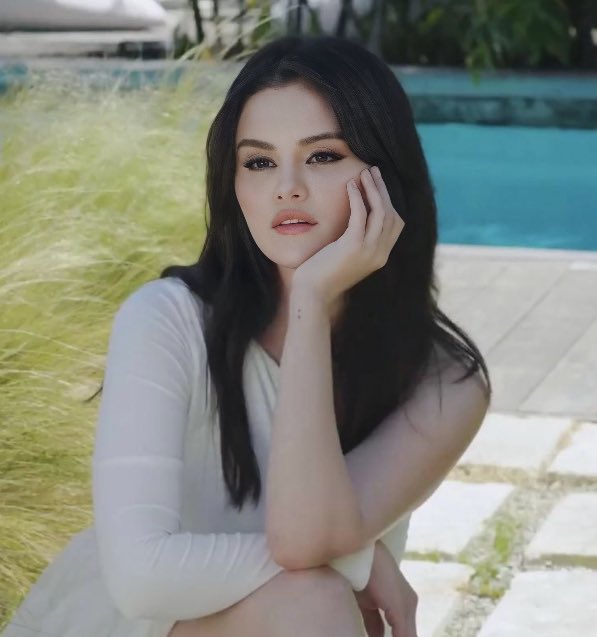 PopTingz's tweet photo. Selena Gomez's new album is rumored to be similar to Rihanna's "Good Girl Gone Bad".

It is described as “modern and with more dance and EDM influence.”

The lead single will reportedly be released this month. https://t.co/ate8JZ7cXV
