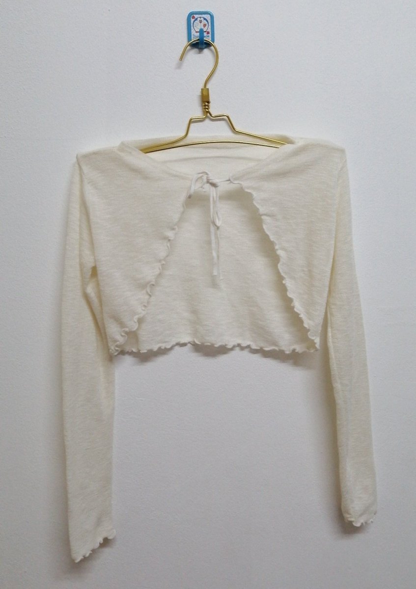 saycandyjelly's tweet photo. เสื้อครอปชมพู 50.-
สายเดี่ยวกริตเตอร์ 120.-
เสื้อคลุม 95.-
กระโปรงครีม 120.-
ราคารวมส่งแล้วค่ะ ✅✅✅

#เสื้อผ้าy2k #ส่งต่อเสื้อมือสอง #ส่งต่อเสื้อผ้ามือสอง #เสื้อผ้ามือสอง  #ส่งต่อเสื้อผ้ามือ2 #โล๊ะตู้เสื้อผ้า #เสื้อผ้ามือสอง https://t.co/9wEaMn0N9e