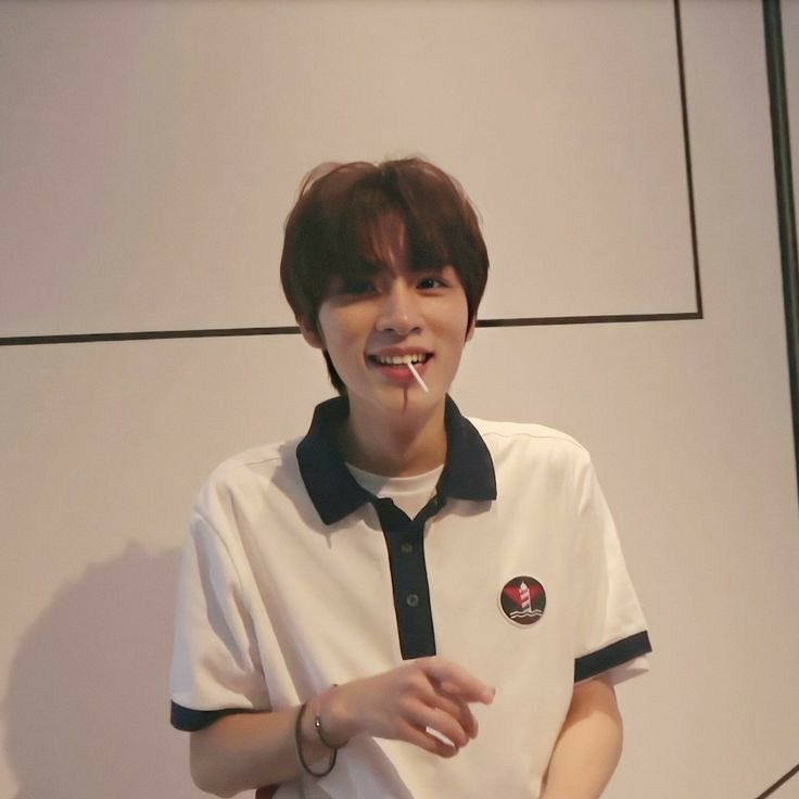 O_jin07's tweet photo. 샤오쥔
#WayV #웨이션브이
#XIAOJUN 
#HAPPYXIAOJUNDAY
#PrinceofLoveXIAOJUNday
＃省俊0808生日快乐
#세계로맨티스트강아지의날_샤오쥔생일 https://t.co/m2AxzxmGlX