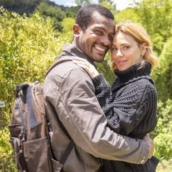 brasilscenes's tweet photo. Top Melhores Casais de #VaiNaFe

 01 • Ben e Lumiar 🏆 (42.1% dos votos) https://t.co/xTcZ5GjCUb