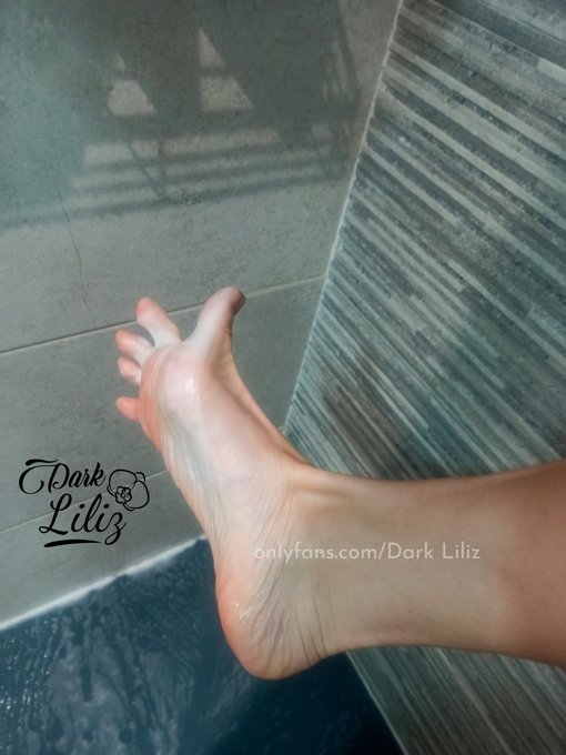 💦Shower time!!🖤   📷https://t.co/BA861Da1eG  #feet #toes #toeslovers #BarbieMovie📷 #feetgirl #cutefeet<a href="/tag/feet"class="tags">#feet</a><a href="/tag/pedicure"class="tags"><span>#pedicure</span></a><a href="/tag/toes"class="tags"><span>#toes</span></a><a href="/tag/toeslovers"class="tags"><span>#toeslovers</span></a><a href="/tag/cutefeet"class="tags"><span>#cutefeet</span></a><a href="/tag/anklets"class="tags"><span>#anklets</span></a>