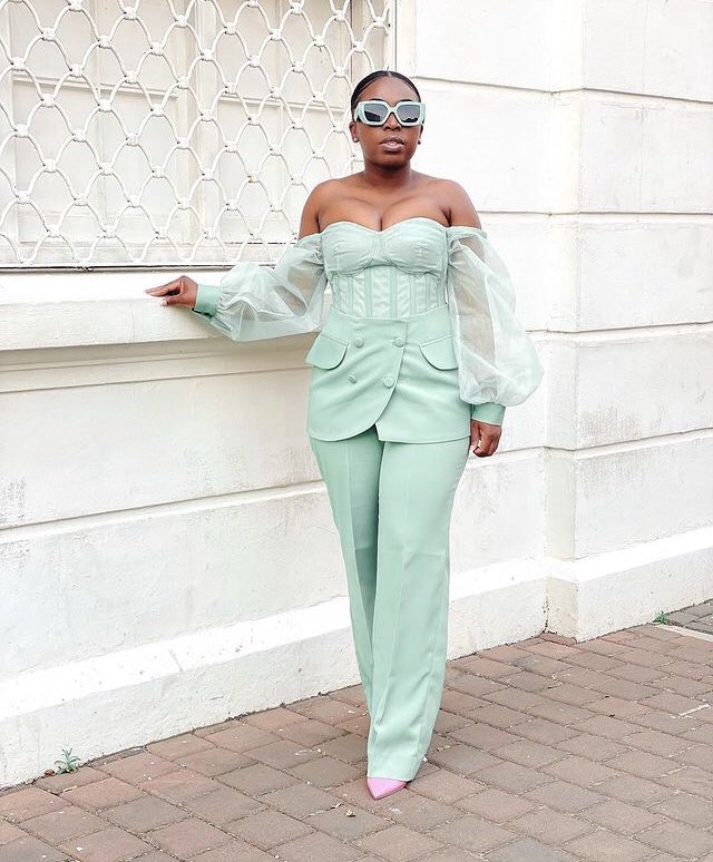ThatXolaniGuy's tweet photo. Baby sis is definitely the girl that she thinks she is… Happy birthday Xiluva🎉🎉🎉… keep those tailored suits coming and my wish for you is to take @enveloped_D to the world, 100 clients at a time… SOAR https://t.co/BMTDjO8jxX