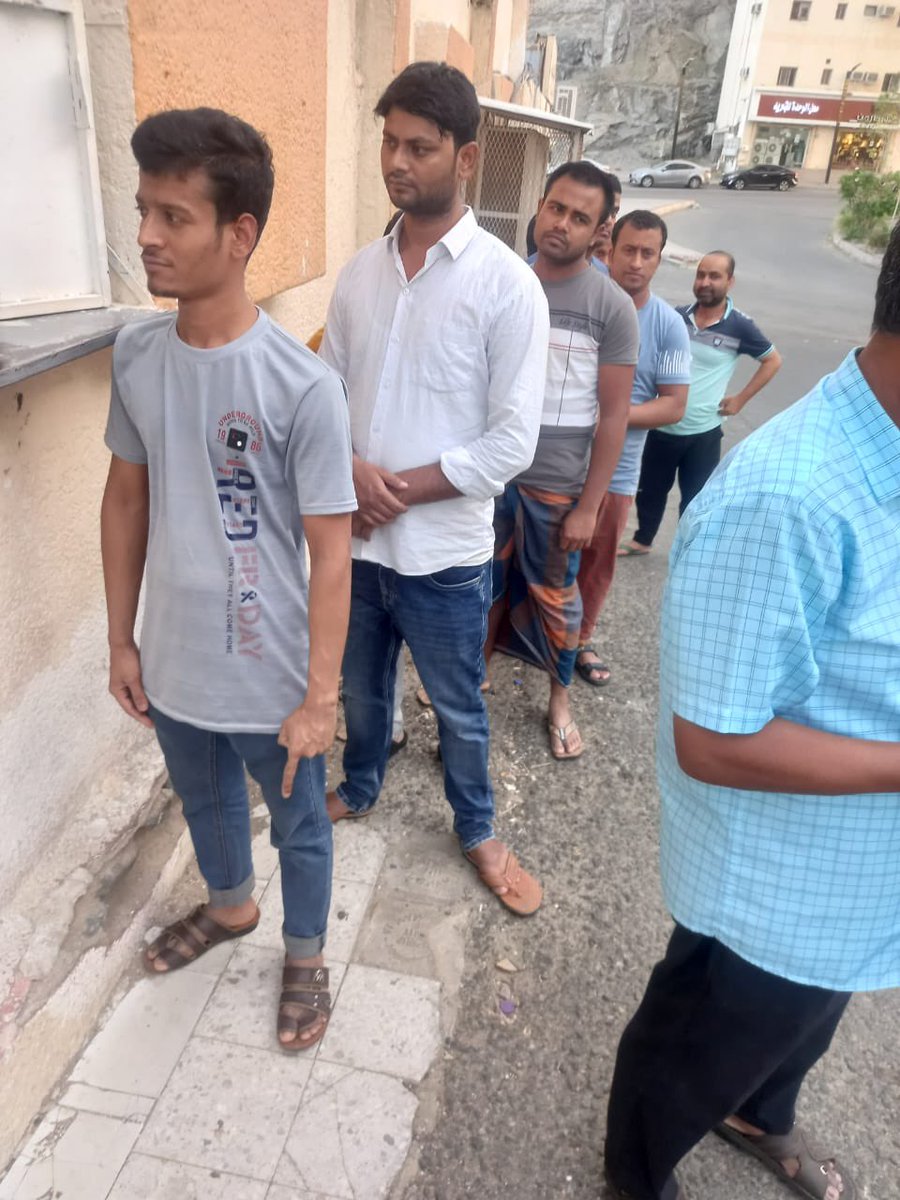 بعون الله تعالي سيستمر وقف البركةفي توزيع الوجبات الساخنة في ايام الاثنين والخميس من. كل اسبوع طوال العام باذن الله وسيضاعف الكميات في شهر رمضان المبارك وفي شهر الحج اثر المشاركة المجتمعية مع مشروع. المملكة العربية السعودية للافادة من الهدي والاضاحي ومطاعم ومطابخ واحة الضيافة