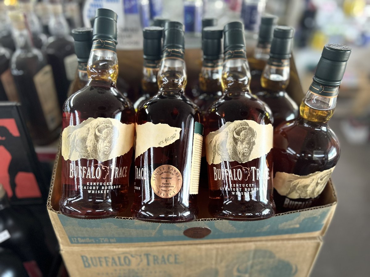HarleysLiquor's tweet photo. We have teamed up with our buddies @BaraBrewLiquor and @BuffaloTrace for this light easy drinking single barrel with a sweet finish that leaves you ready for another sip! #buffalotrace #singlebarrel #storepick https://t.co/htNto6L76O