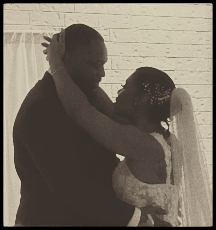 bowlegged_kiwi's tweet photo. Mr. &amp; Mrs. Poindexter @JFilly84 https://t.co/oNRhQgsjry