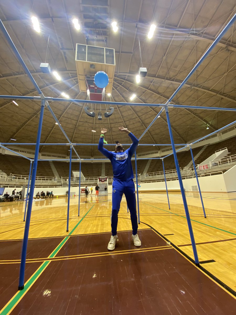 coachcardell's tweet image. Had lots of fun playing @9squareintheair #kingsquare #9square