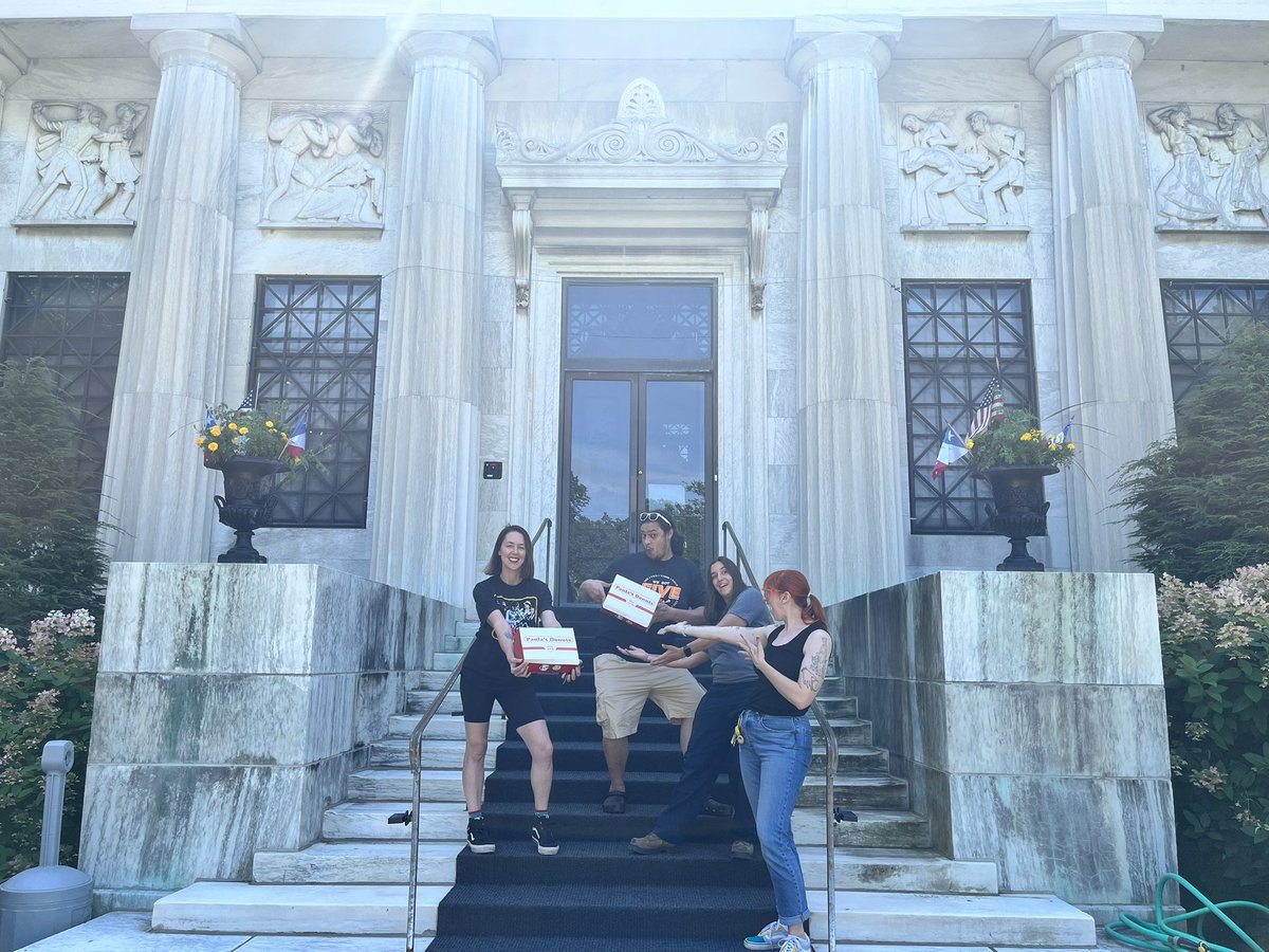 The Cass and Anthony Show tweet media