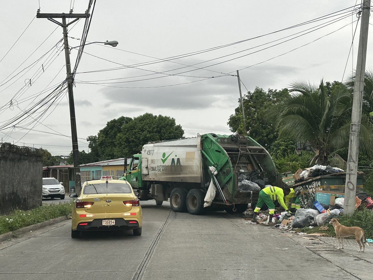 analidachang's tweet photo. Que genio! @ATTTPanama @AAUD_Panama https://t.co/jD6cTUNN9b