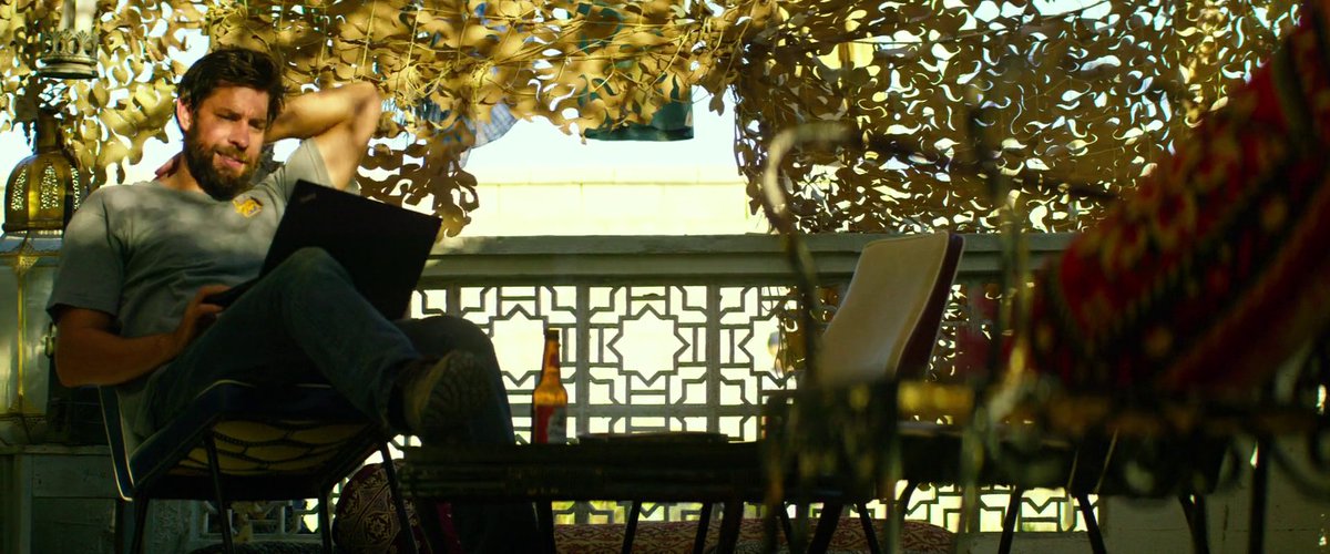 BayPerfectShot's tweet photo. 13 HOURS (2016)  

Cinematography by Dion Beebe. https://t.co/gxs6CLJGxI