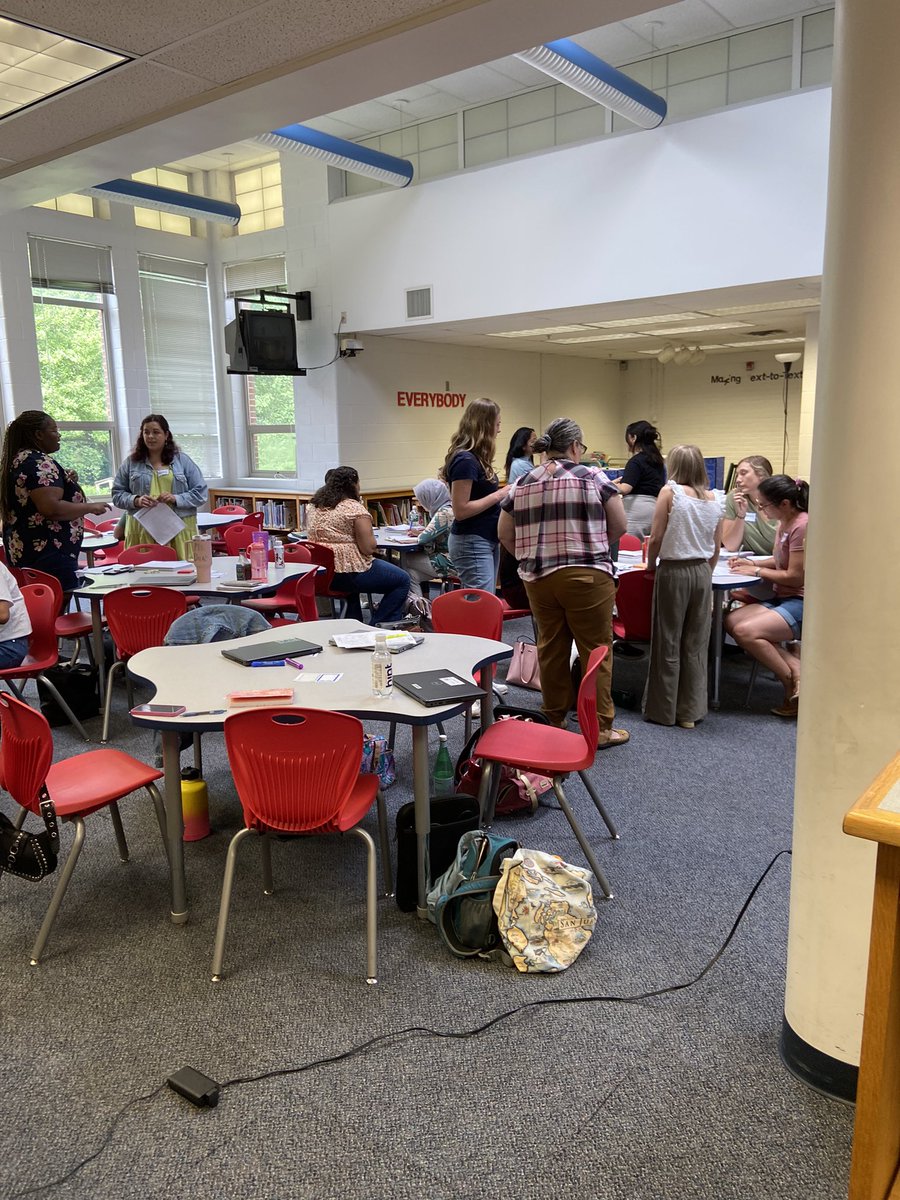 KinderSmarten's tweet photo. We love a good networking session! Loved meeting all the new Kindergarten teachers to @fcpsnews @katie_eustis https://t.co/naw2PZUmoq