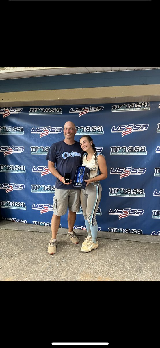 zoeturnerrrrr's tweet photo. So proud of this team!!🤍 We came 2nd in the USSSA Eastern National’s. I also received most outstanding pitcher for the tournament. The constant love from  coaches, teammates, and family is unmatched. We left the season on an amazing note! Now, fall on the way! @CyclonesNj https://t.co/J3NYNU6Ugb