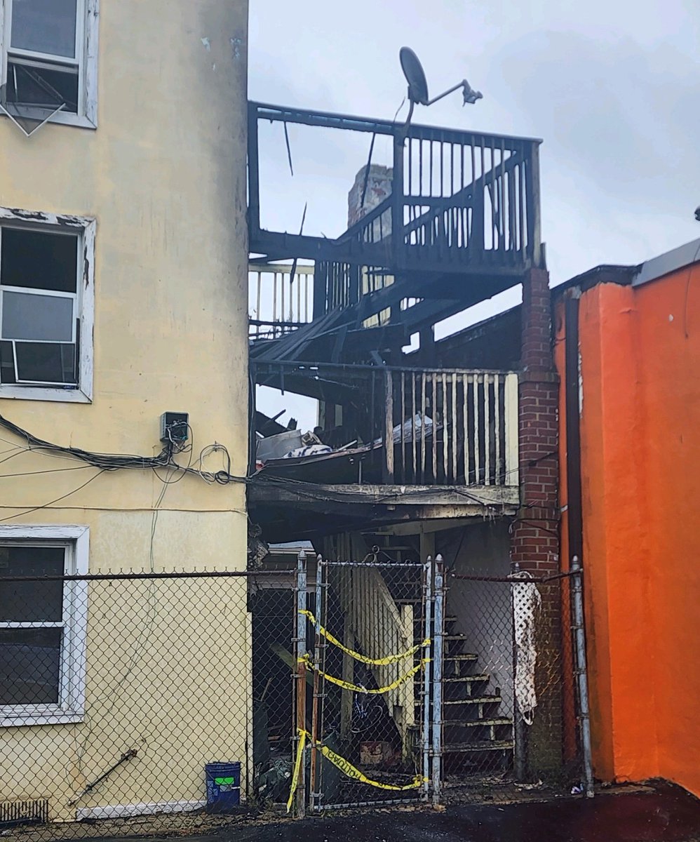 Atlantic City fire displaces three adults and seven children ... Cause is under investigation ... breakingac.com/2023/08/atlant… <a href="/911__ICE/">First Responder 🚨 🚨</a> via <a href="/BreakingAC/">BreakingAC</a>