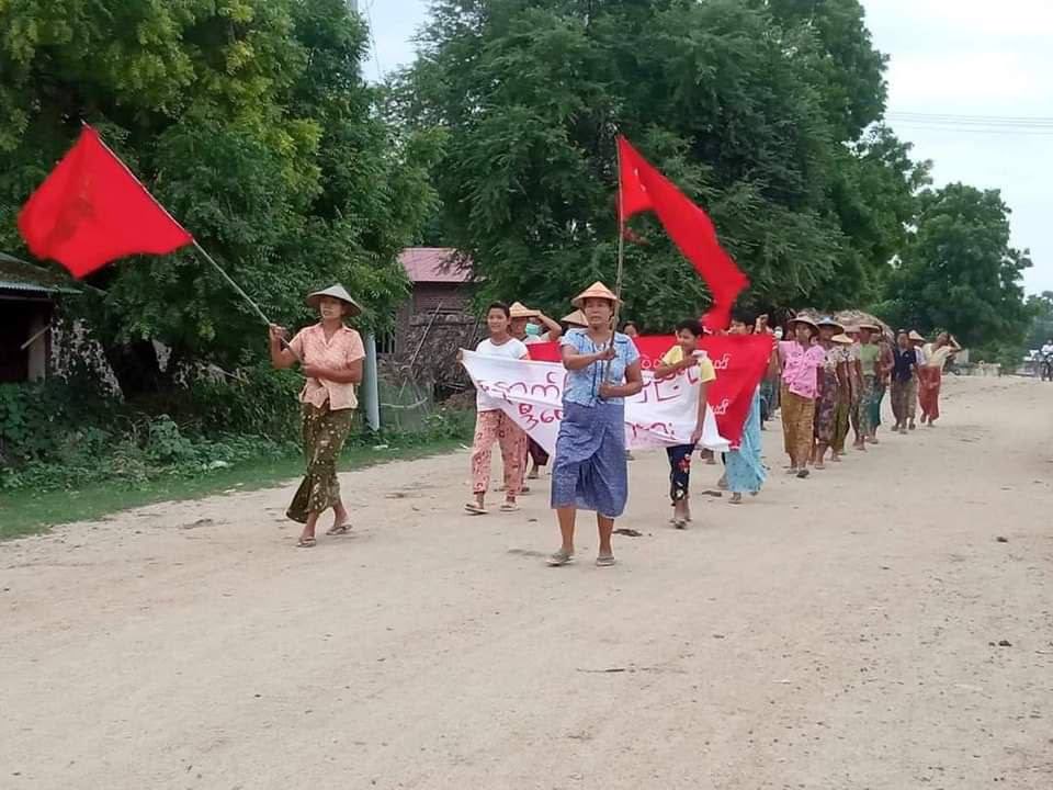 Pro democracy youths in a village, Yinmarbin Township, are still marching with vigor to keep opposing the military dictatorship.  #HelpMyanmarIDPs #2023JulAug7Coup #WhatsHappeningInMyanmar