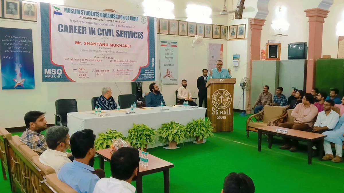 msoofindia's tweet photo. Special Lecture by @Shantanu2818 on "Career in Civil Services" is organised by #MSO #AMU unit. https://t.co/Q8yzyeBkk7