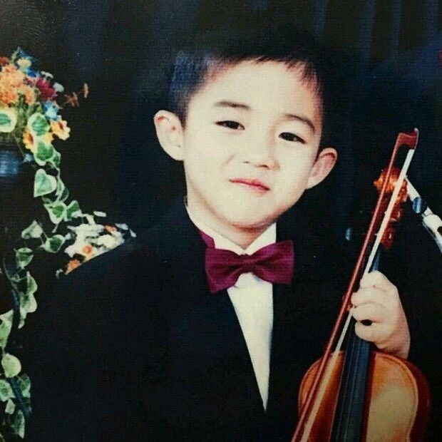 WORLDMUSICAWARD's tweet photo. Happy 28th Birthday to #SEVENTEEN's gorgeous and hugely talented leader #SCOUPS who is trending at #1 Worldwide on X with #알리지_생일자_에스쿱스_등장중 and at #3 with #SCOUPS_Bday_Right_Here! 👏🎂🎉🌟🐐👑💙
#Happy_SCOUPS_Day https://t.co/XbScwLmBkL