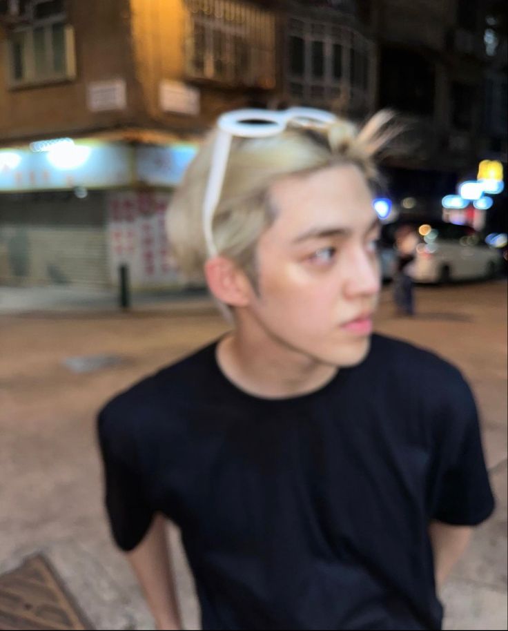 thvnrk's tweet photo. happy birthday seungcheol haha reto mo naman ako sa aportz mong naka salamin https://t.co/QLsjmcbtAP