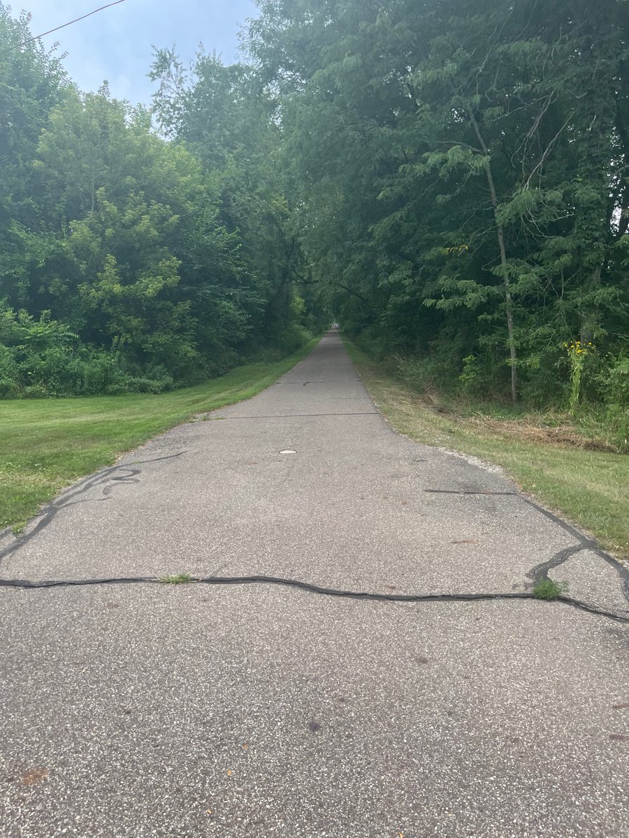 DebSundi's tweet image. Glimpses of a great wk (2). Ride @Pelotonia  for cancer research @OSUCCC_James @OhioStatePIIO @OSU_Urology. Full Stream Ahead @eric_facs @AshabsighMd @ctleeuro @katecollier_md  @Geoff_Box. 70m in, hit wall, pushed thru! Keep driving to discover. To donate: pelotonia.org/profile/DS0324