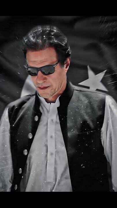 Hanantekez's tweet photo. Jo gareebon ka diya bhuja kr thum jati hain
Esi zalim hawaon sy olaj betha hn
Arsh waly meri toqeer salamt rakhna
Farsh k sary khudaon sy olaj betha hn https://t.co/AeWq2pqZZs