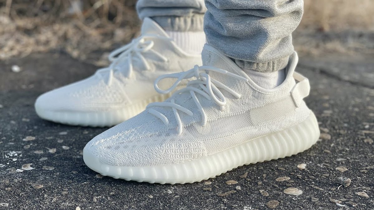YEEZY BOOST 350 V2 'BONE'

All sizes available

bit.ly/3OspKTQ