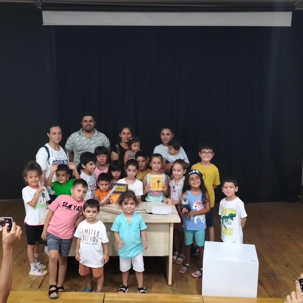tekeliogluihk's tweet photo. Kütüphanemizde bugün KÜYAP'23YAZ etkinlikleri kapsamında "Elimle Işık Yakıyorum: Tesla Bobini" deneyi gerçekleştirilmiştir. Atölye katılımcılarına teşekkür ederiz.

#KütüphanedeHayatVar 
#Kütüphaneİyileştirir 
#100Yılda100000Etkinlik 
#MünevverÖrenAtölyesi 
#KÜYAP2023YAZ https://t.co/X418Jts51C