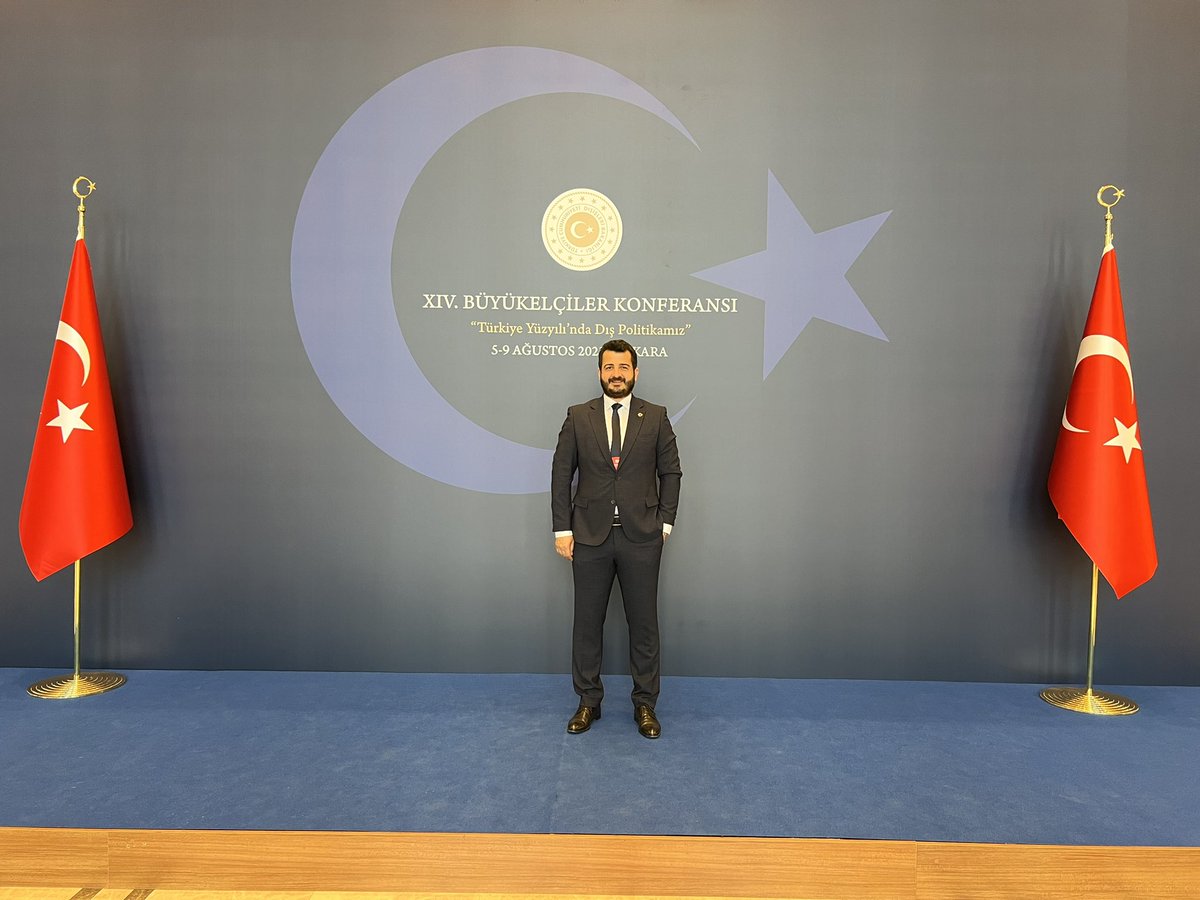 Türkiye Yüzyılı’nda Dış Politikamız konulu Büyükelçiler Konferansına katılım sağladık. Dışişleri Bakanımız Sn. <a href="/HakanFidan/">Hakan Fidan</a> riyasetinde iş dünyası ve Büyükelçilerimizin buluşması gerçekleşti. Sayın Bakanımıza toplantı sonrası Latin Amerika ile alakalı görüş bildirdim. <a href="/NailOlpak/">Nail Olpak</a>