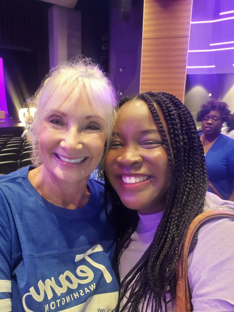 TakeOverAutism's tweet photo. #HappyNewYear LRSD! My 1st Convocation, and I ran into my 4-6th grade teacher (1989-1992),  Mrs. Ensminger from Washington Elem.  @lrsd @DrJermallWright @Washington_LRSD #ReimaginingLRSD2023 https://t.co/4uYFEBFsvy