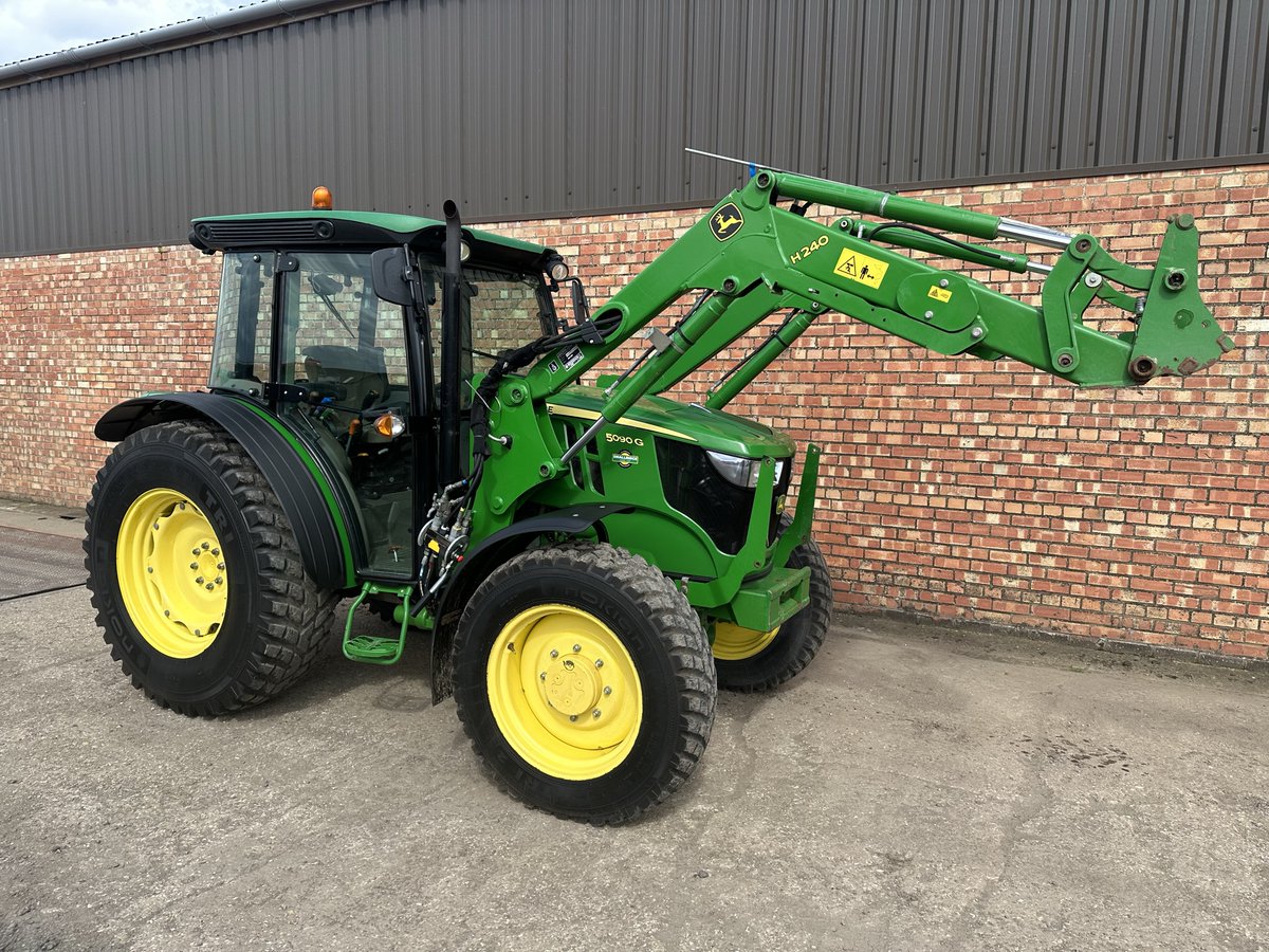 Rhcrawfords's tweet photo. FOR SALE John Deere 5090G
Year 2016
90Hp
4WD
Power shuttle
Pick up hitch
3 spool valves
Air conditioning
Air seat
Fitted with John Deere H240 Loader
Quick fit loader
3rd service
Fitted with Nokian tyres 80% good
ONLY 2275 Hours
Very tidy condition
https://t.co/fYFkx6fwaa https://t.co/tWe8Y3Yo3q
