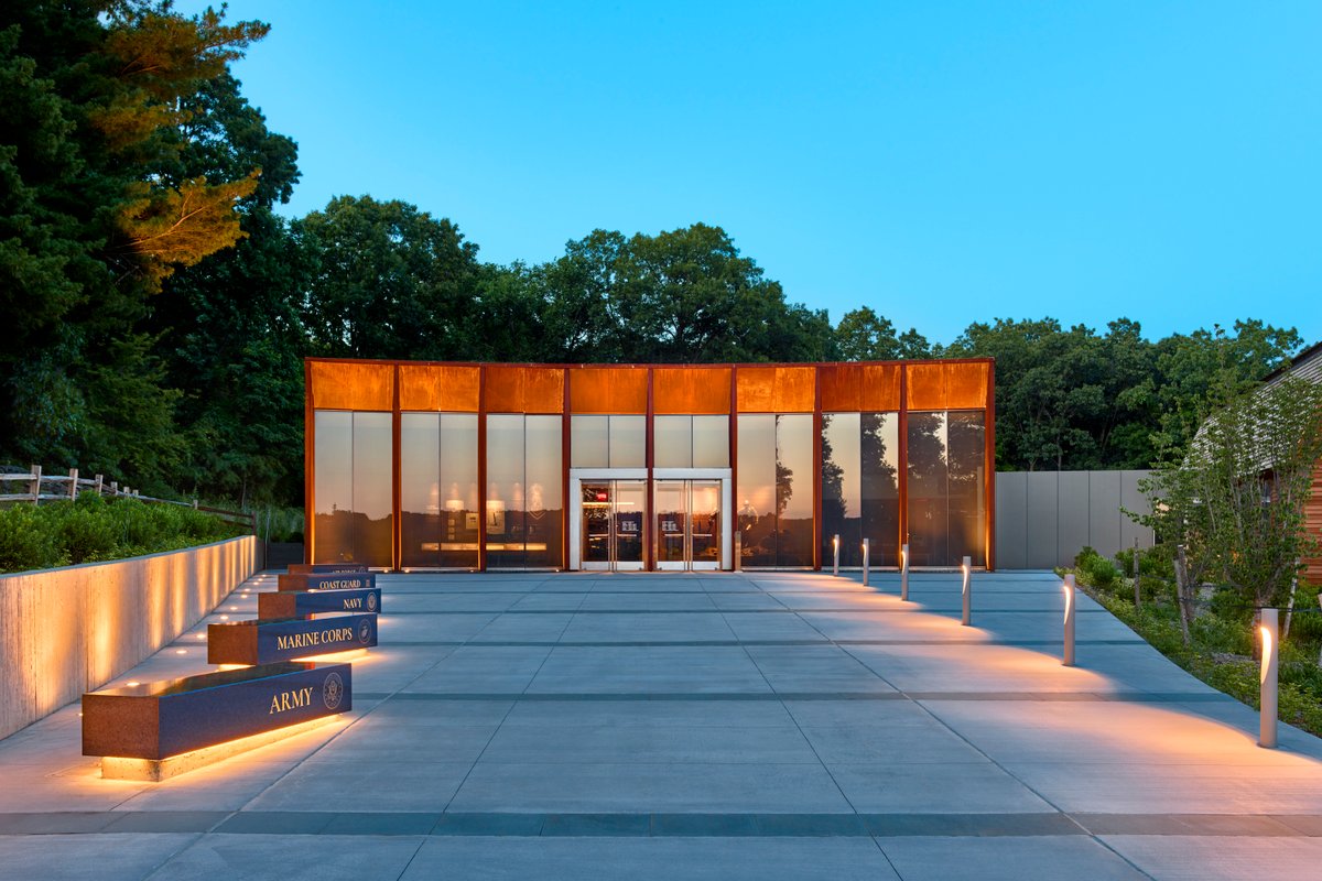 National Purple Heart Day📷
Today is a special day to remember and honor our current and former service members who were wounded or killed in action.
Here’s a throwback to when we built the National Purple Heart Hall of Honor in New Windsor, NY.