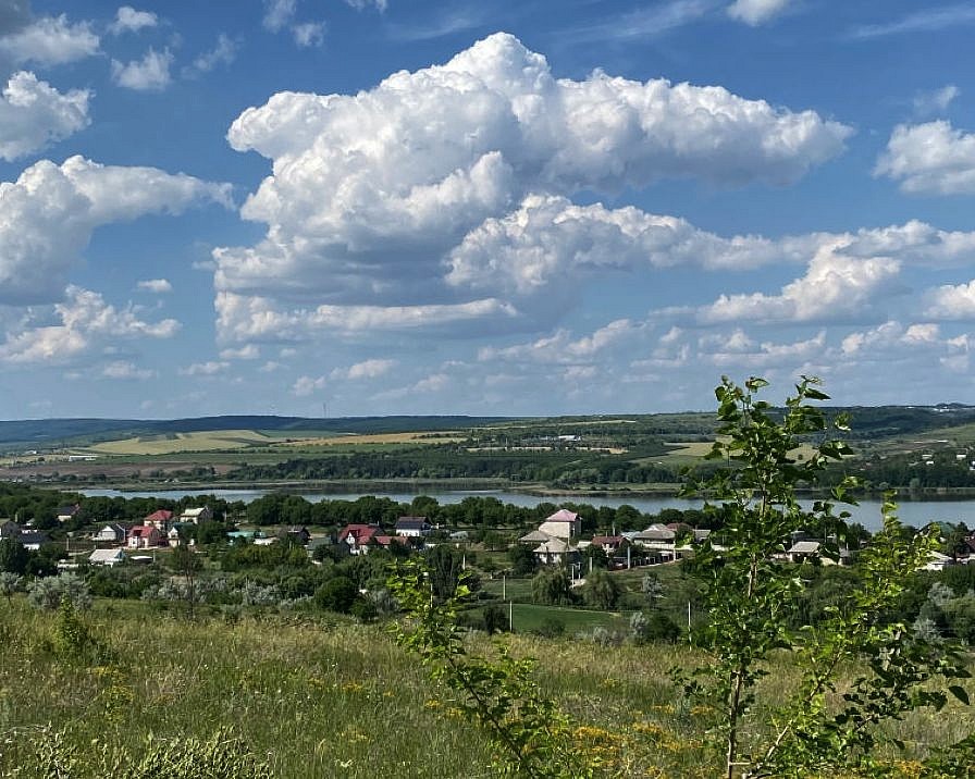 Welcomemd's tweet photo. SALE OF LAND FOR CONSTRUCTION WITH A VIEW OF TWO LAKES IN MOLDOVA. https://t.co/FORonCf6D1 https://t.co/9bOdELrHlc