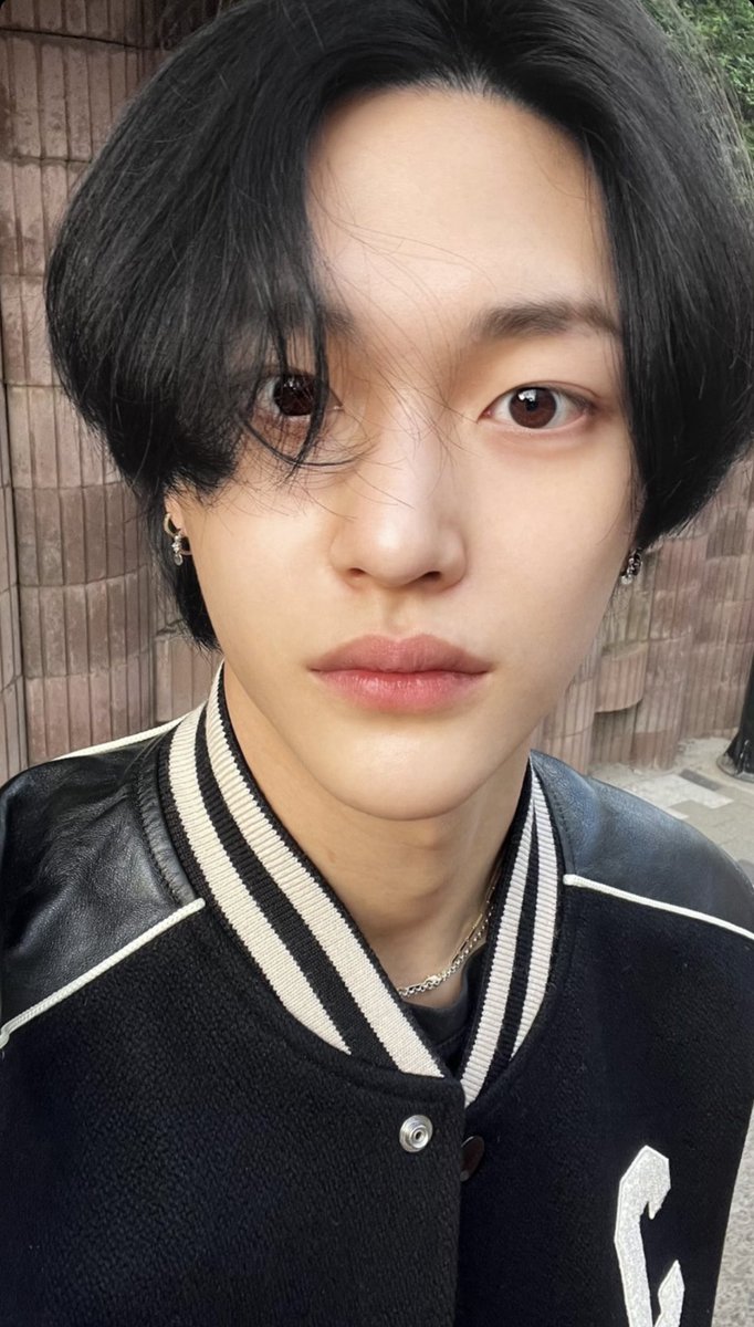mepuppieyou's tweet photo. หล่อแบบรักแรกกับหล่อแบบอันเรียล วงนี้วิชวลเค้าจึ้งเกิน https://t.co/ukFAEPDBzc