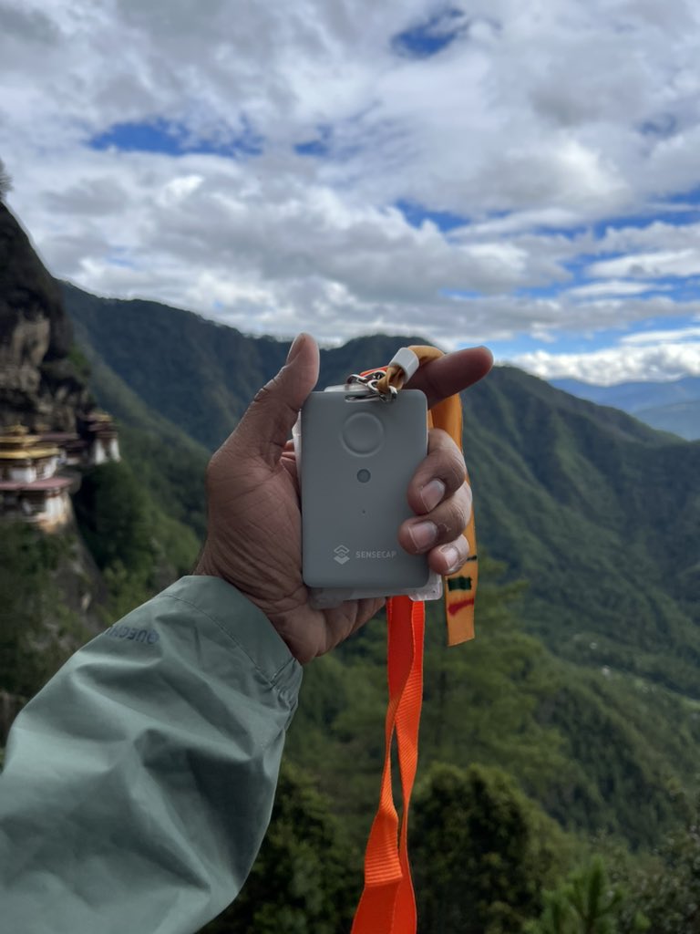 Thanks to Violet Su from @seeedstudio for the super cool #SenseCAP T1000 Tracker. Its a #LoRaWAN card size tracker for seamless INDOOR & OUTDOOR positioning and works with @thethingsntwrk  , @helium , and custom #LoRa stacks easily. 

📸:   Bhuatn’s Tiger's Nest Hiking Trail ⛰️