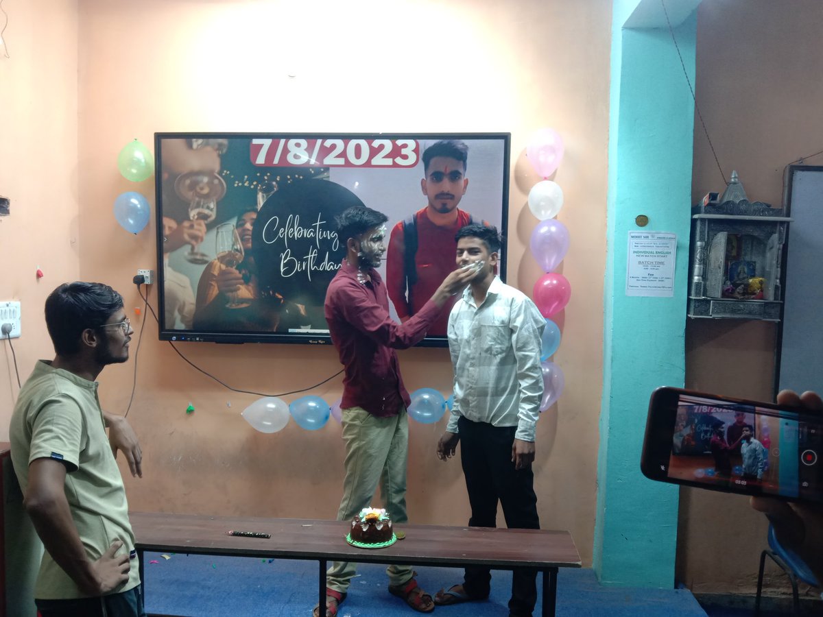 Yadavhariom__'s tweet photo. #Happy_birthday_Avneesh_bhai🎉 https://t.co/EYuJ2B8Rc6