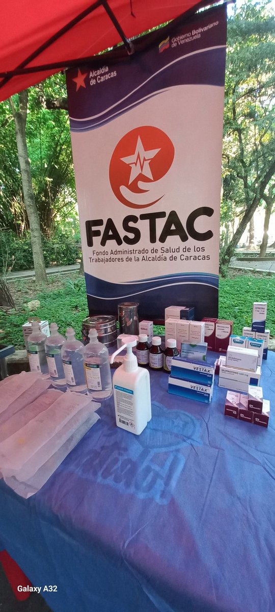 FastacVe's tweet photo. Inició el Plan Vacacional para los hijos e hijas de los trabajadores de @AlcaldiaDCcs acompañados de nuestro equipo de salud; médicos y de Enfermeras 100% capacitados para garantizar bienestar.
#FastacContigo
@NicolasMaduro
@gestionperfecta
@FastacVe
@Dr_Gilberto14 https://t.co/MsVmmv7goz
