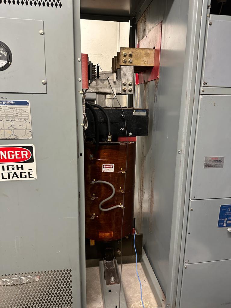 [#BellasArtesAlDía] ✅️

Así van los trabajos de pruebas, mantenimiento y mejoras a la Subestación Eléctrica del Centro de Bellas Artes de Santurce.

🦺🛠⚡️