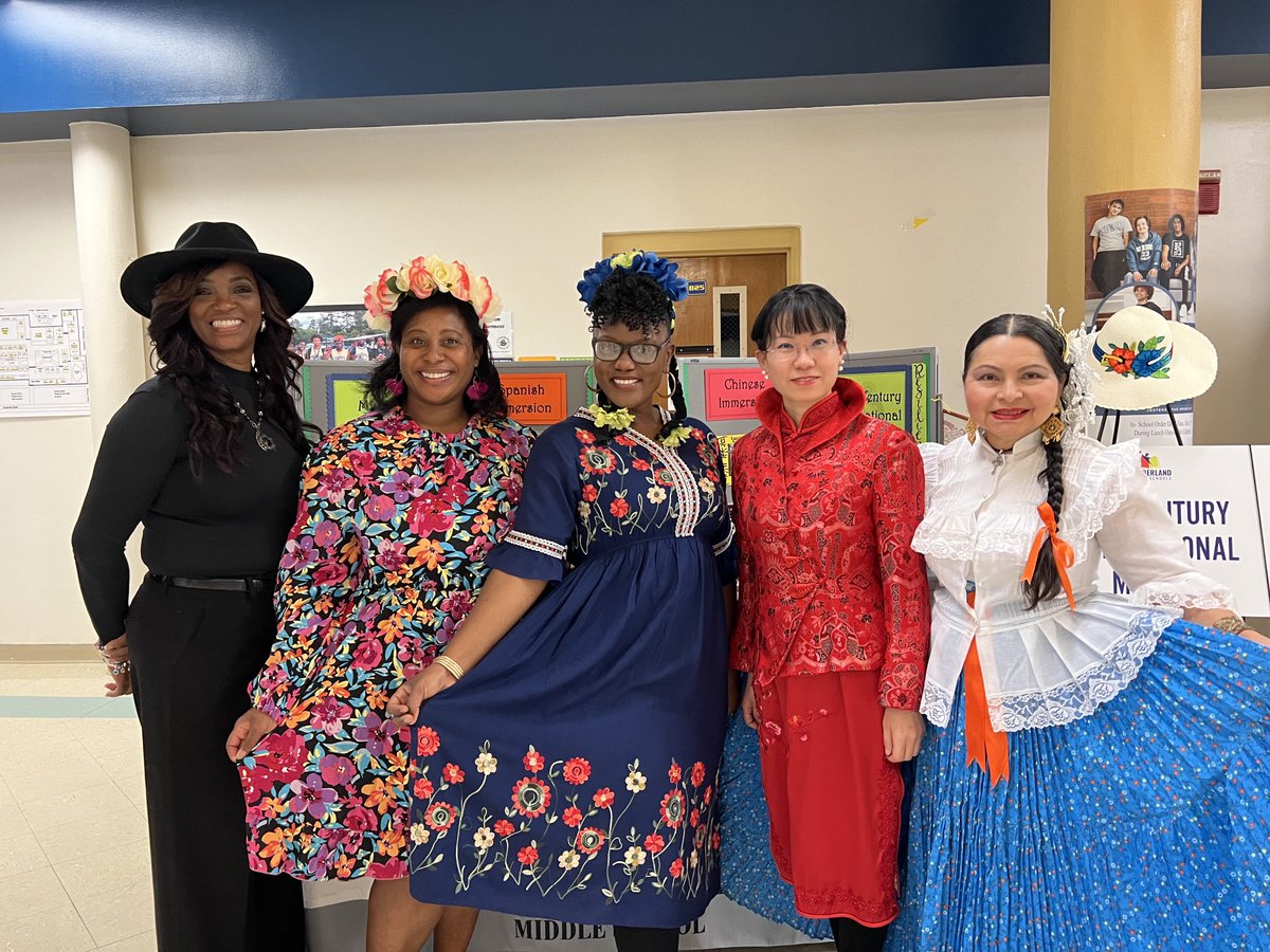 Exchange Day 2023- Cultural exchange has a way of bringing us all together to learn and appreciate our differences! ⁦<a href="/ParticipateLrng/">Participate Learning</a>⁩ ⁦<a href="/ECAatState/">Educational & Cultural Affairs—U.S. Dept. of State</a>⁩