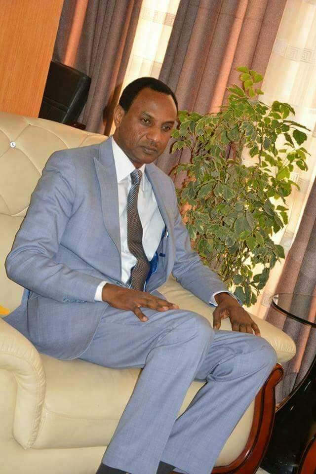 AirInfoAgadez's tweet photo. #Niger : lamine ZEINE pressenti Premier ministre du #CNSP.
Selon nos sources, M. Lamine ZEINE, ancien ministre des finances du Niger, et actuel représentant de la BAD au Tchad, est pressenti être le Premier ministre du Niger. @AirInfoAgadez https://t.co/8AavYx0tbP