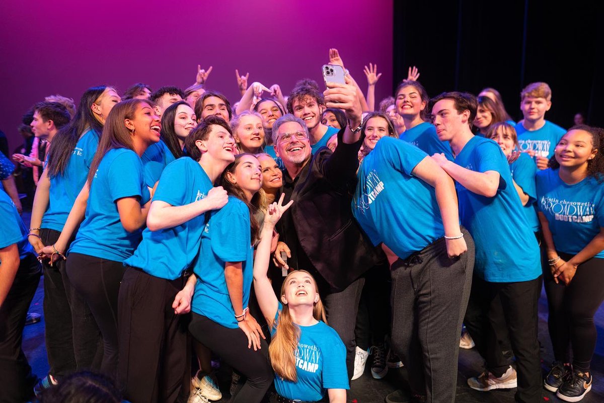 KChenoweth's tweet photo. I am SO proud of each and every one of these #KCBBC campers! The future of Broadway is in the best of hands. Until next year!! 🎭✨💕 @KCBBC_camp https://t.co/RuRHWRsUeh