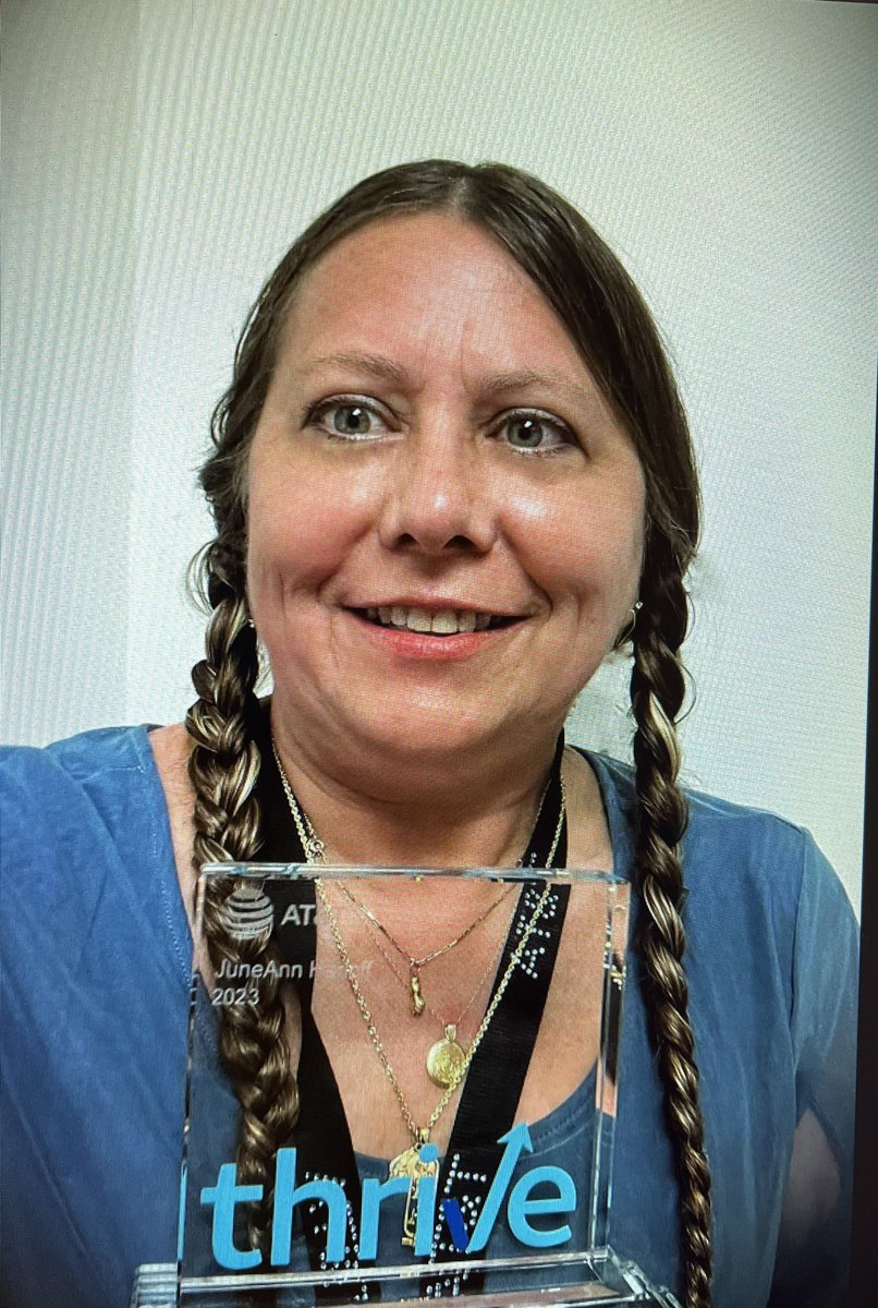 June123Ann's tweet photo. Proud to be a Thrive Graduate #Time2Thrive, #AshLEGENDary https://t.co/rQ8ujk2c2l