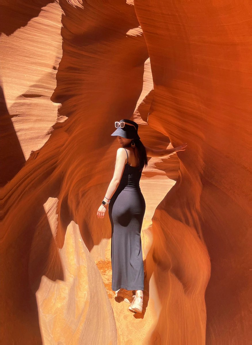 daversifier's tweet image. Hit the lower Antelope Valley in Las Vegas, I was in the valley at 1:00 p.m., it was really sunny, come on guys must pay attention to sunscreen! #AntelopeValleyUSA #travel #hiking #enjoy #adventure #sky #beauty #nature