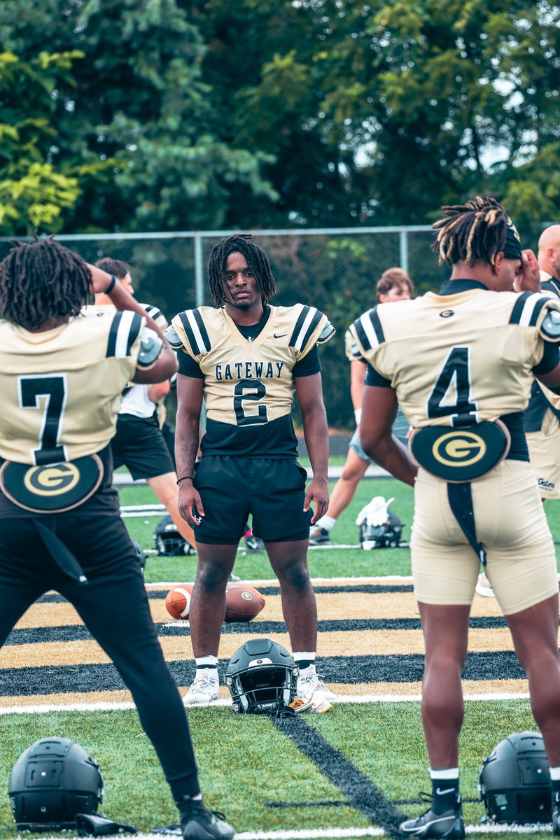 DreamShotsMedia's tweet photo. The Countdown begins 👀🐊 8/25 Gateway @ Mt Lebanon

@GatewayGatorsFB https://t.co/rJ26LZkYJ5
