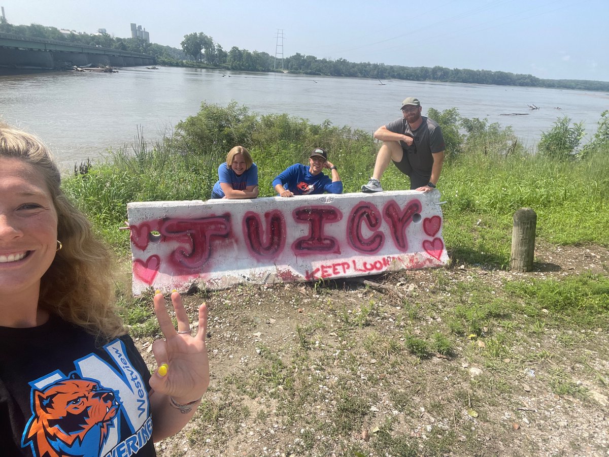Driving to the Platte River for bonus points! #Juicy <a href="/OPS_Westview/">Westview High</a>