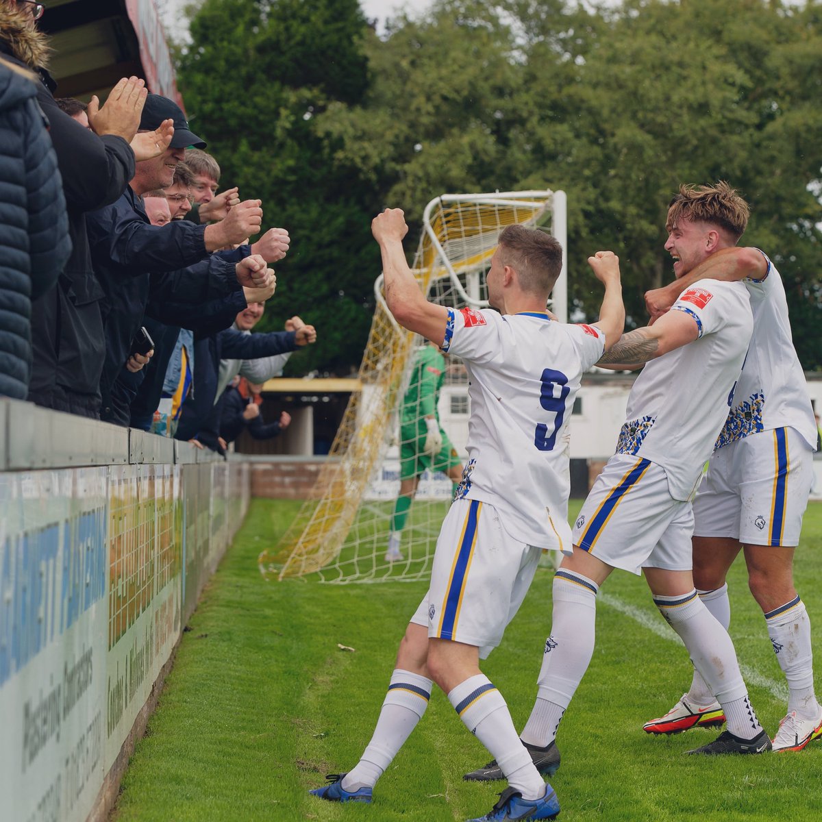 Basingstoke_FC's tweet photo. 📸 @Billyupton8 https://t.co/Lnv1311sGL