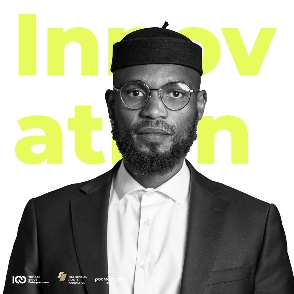 Ndi_Muvenda_'s tweet photo. This is Black Excellence 🔥 Congratulations to Talifhani Mamafha and his Wife Pabalelo for their Food and Delivery App @SpazaEats that  aims to create 1000 Jobs by 2024. https://t.co/YLatgnYyd4