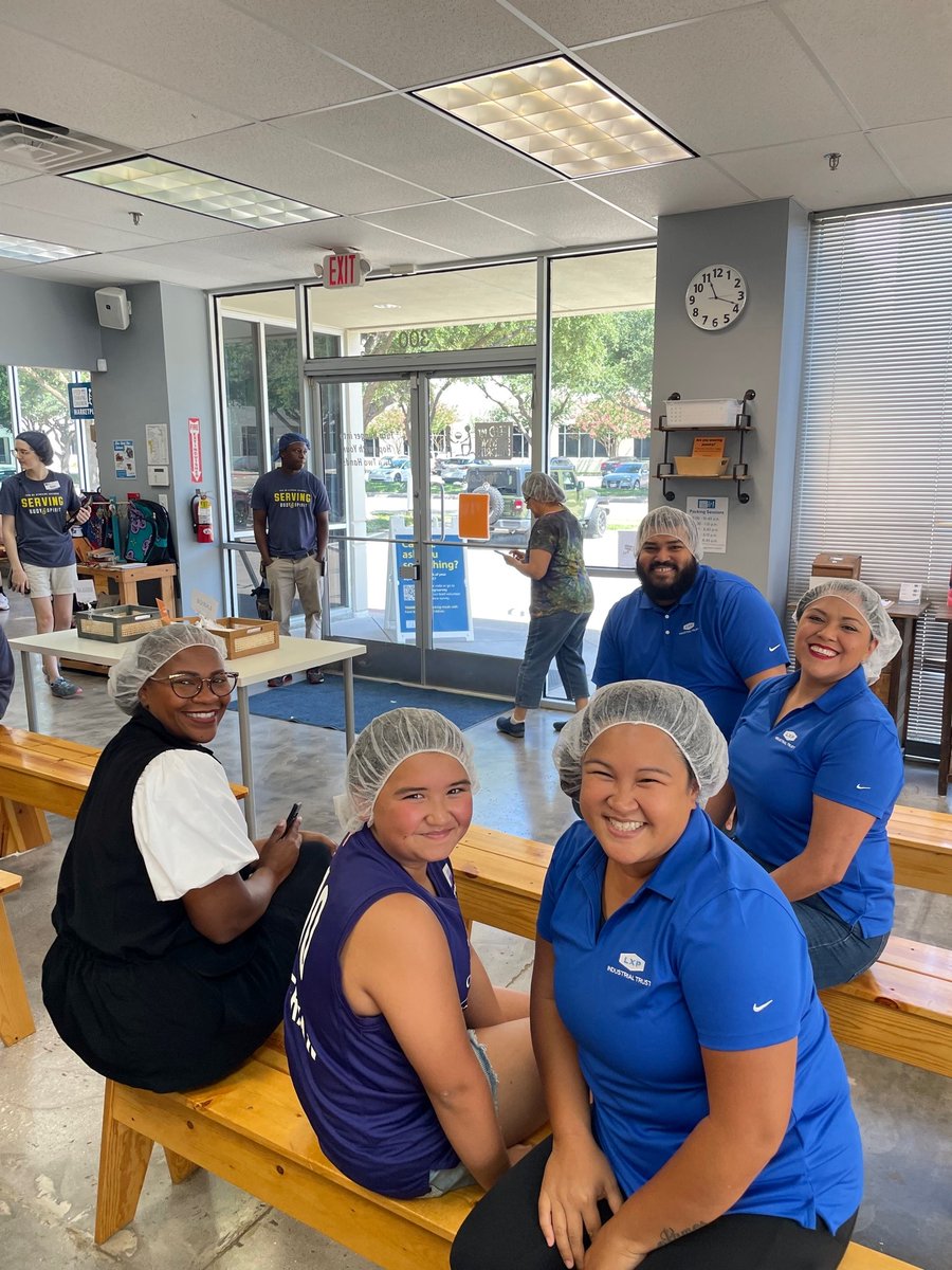 lxpindustrial's tweet image. LXP’s Dallas office employees &amp;amp; their families recently enjoyed a group volunteer day at Feed My Starving Children in Texas. We are grateful to participate in @fmsc_org  vision to strengthen families by building nutrition-stable communities. Thank you for having us! 
#LXP #FMSC