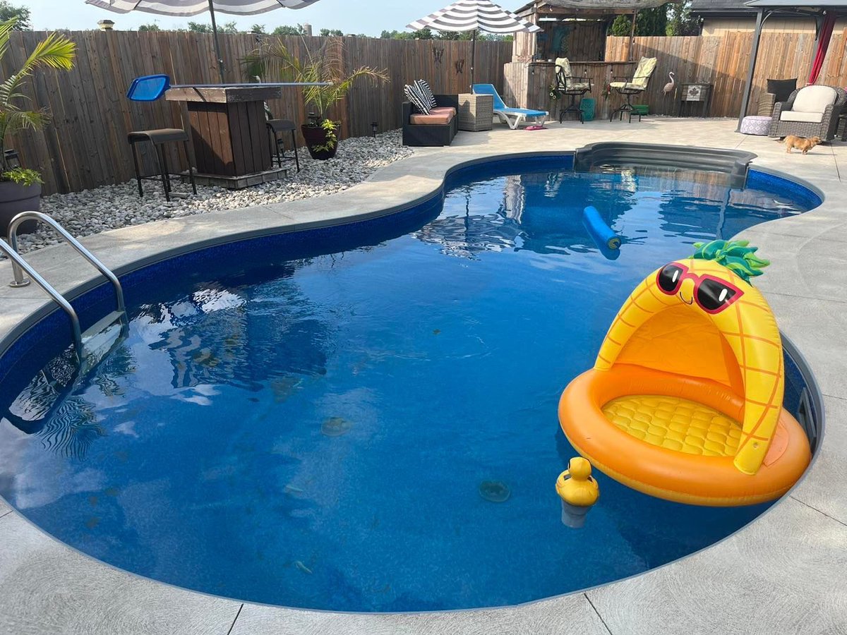 OurPoolStoreInc's tweet image. A happy pineapple 🍍

#pineapple #poolsupply #poolfloat